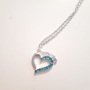💕 5/10$ heart necklace with blue jewels